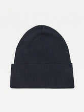 Load image into Gallery viewer, Tommy Hilfiger - Essential Knit Beanie

