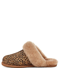 Load image into Gallery viewer, Ugg 1151833CHS- Slipper
