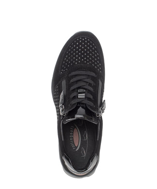 Rolling Soft Black Trainer| 010001004