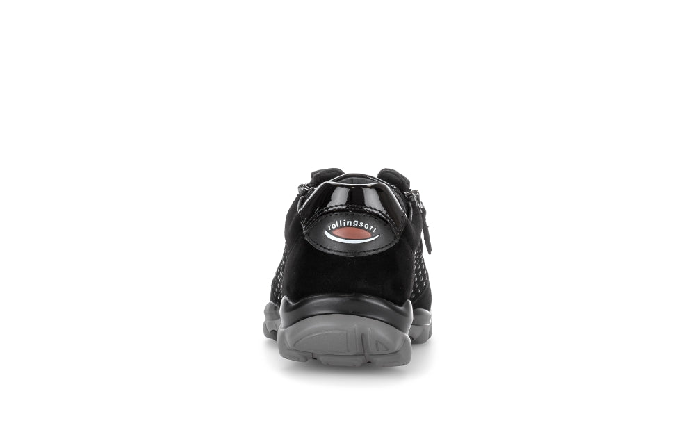 Rolling Soft Black Trainer| 010001004