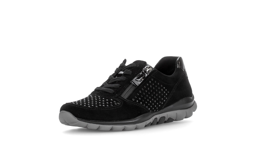 Rolling Soft Black Trainer| 010001004