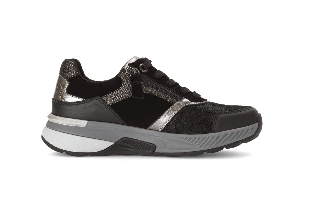 Rolling Soft Black Trainer|010501001