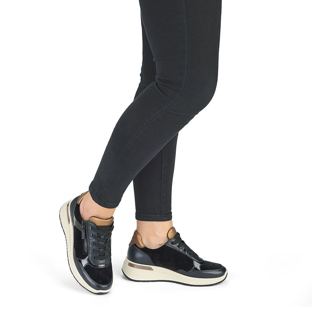 Ara 125770201- Trainer.