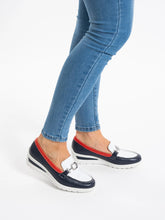 Load image into Gallery viewer, Ara 125063802-Wide Fit Pump.
