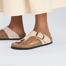 Load image into Gallery viewer, Birkenstock Gizeh Big Buckle Natural Leather Patent New Beige|1026550
