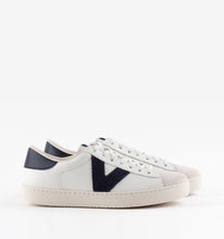 Load image into Gallery viewer, Victoria 1126142NA- Trainer.
