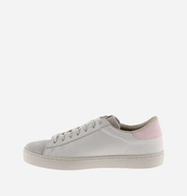 Load image into Gallery viewer, Victoria 1126142PE- Trainer.
