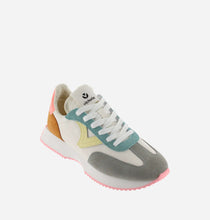 Load image into Gallery viewer, Victoria 1134113CO- Trainer.
