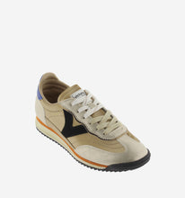 Load image into Gallery viewer, Victoria 1158102GL-Trainer.
