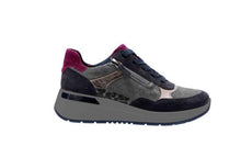 Load image into Gallery viewer, Gray sneaker with purple accents on a white background
