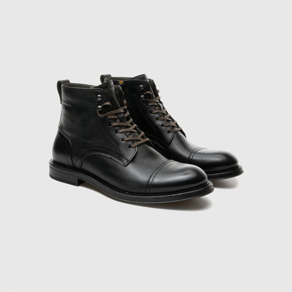 Ambitious Black leather Laced Ankle Boot|137126583N