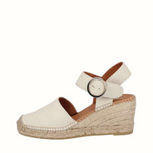 Load image into Gallery viewer, Viguera 1922B- Espadrille.
