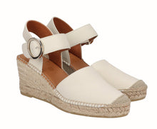 Load image into Gallery viewer, Viguera 1922WH- Espadrille
