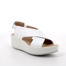 Load image into Gallery viewer, Igi &amp; Co White Criss Cross Sandal|1161822
