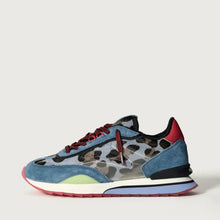 Load image into Gallery viewer, Hoff Art Blue 22503001-Trainer.
