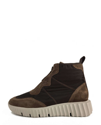 Pedro Miralles 23001BRN - Trainer.