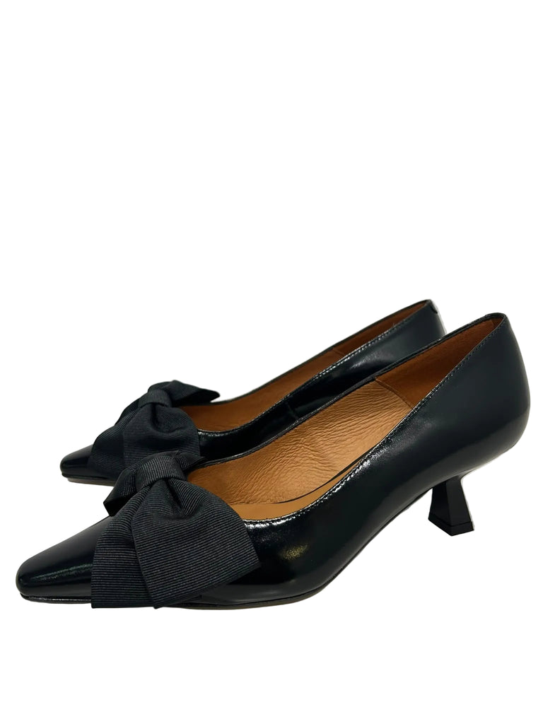 Angel Alarcon Pointed Heel with Bow
