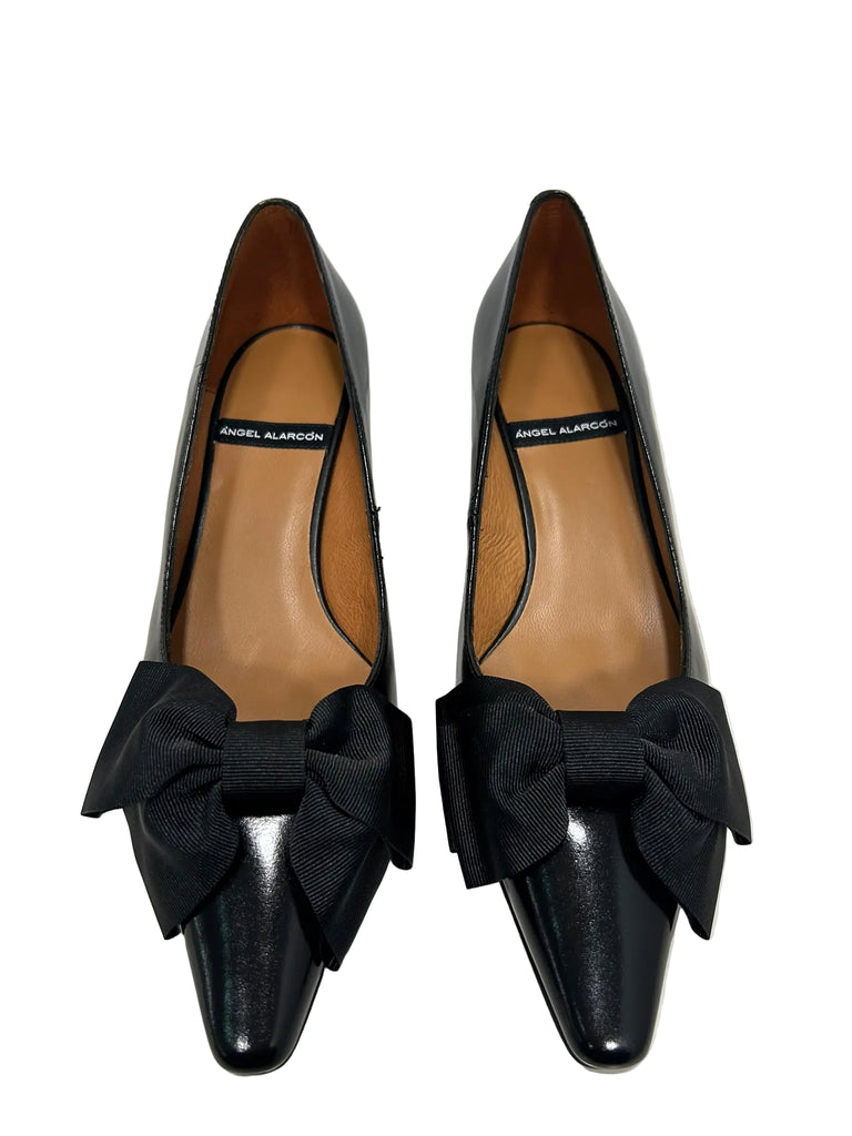 Angel Alarcon Pointed Heel with Bow