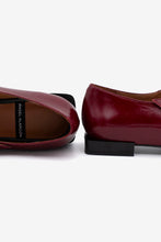 Load image into Gallery viewer, Angel Alarcon 25503RUB- Slip On.
