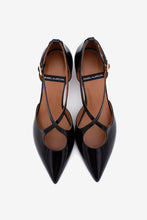 Load image into Gallery viewer, Angel Alarcon 25536BLK-Pump.
