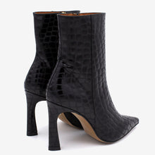 Load image into Gallery viewer, Angel Alarcon 25560BLK- Ankle Boot.
