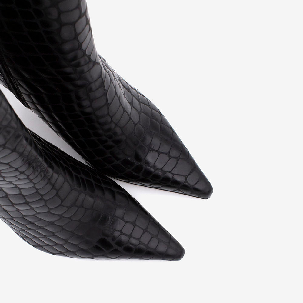 Angel Alarcon 25560BLK- Ankle Boot.