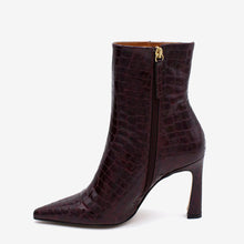 Load image into Gallery viewer, Angel Alarcon 25560WI-Ankle Boot.
