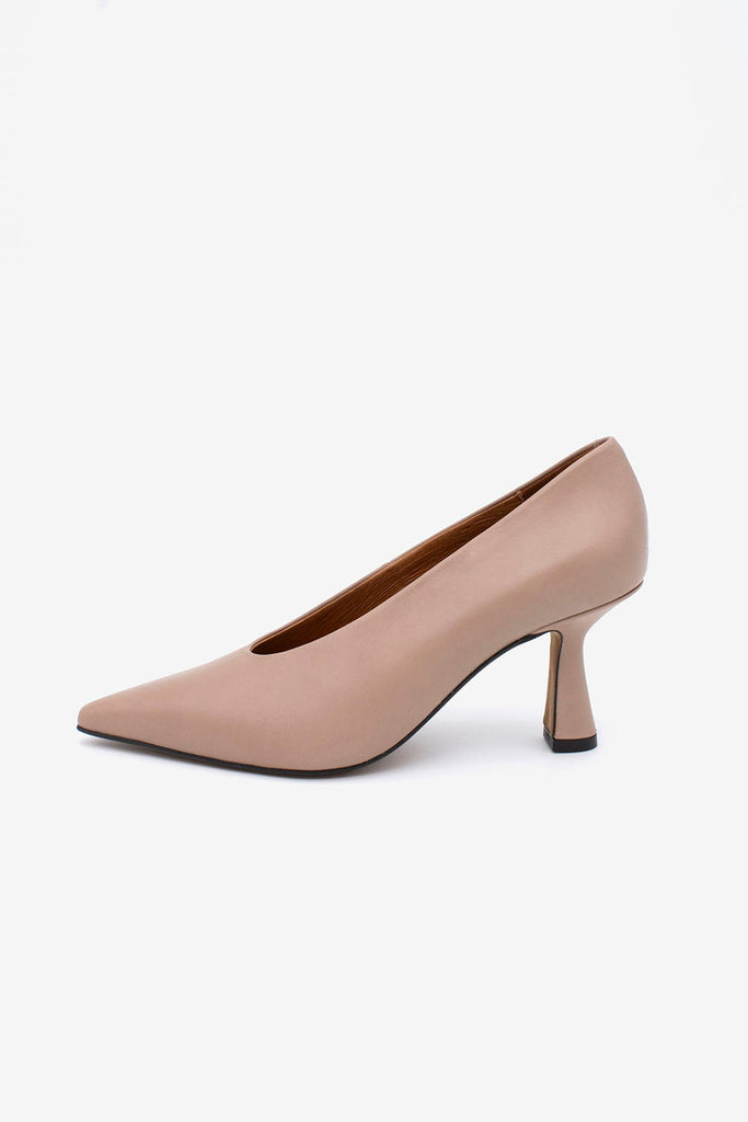 Angel Alarcon 26509BGE-Court Shoe