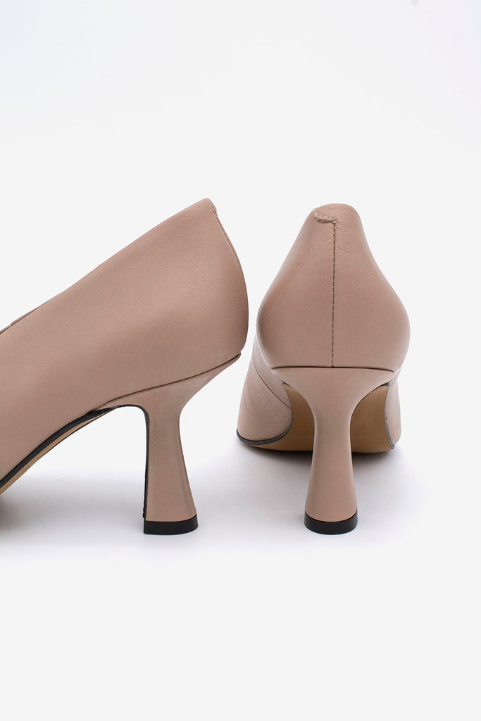 Angel Alarcon 26509BGE-Court Shoe
