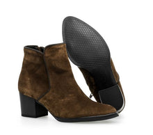 Load image into Gallery viewer, Gabor 3289041 - Wide Fit Ankle Boot
