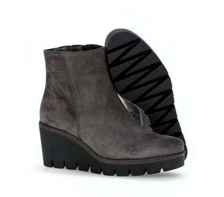 Philip Hog Lovisag- Trainer.