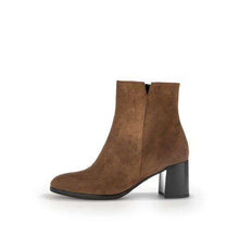 Load image into Gallery viewer, Gabor 3553018 - Ankle Boot.
