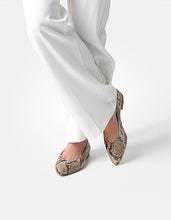 Load image into Gallery viewer, Paul Green Leather Snake Print Pump |3772209
