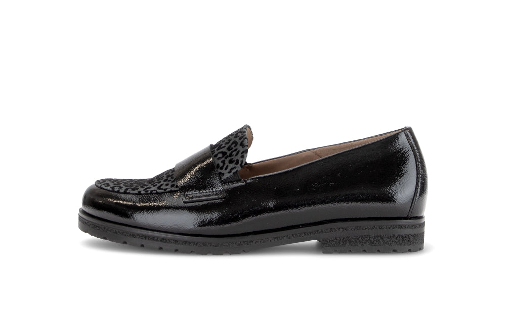 Gabor Black patent and Leo Print Loafer|400501008