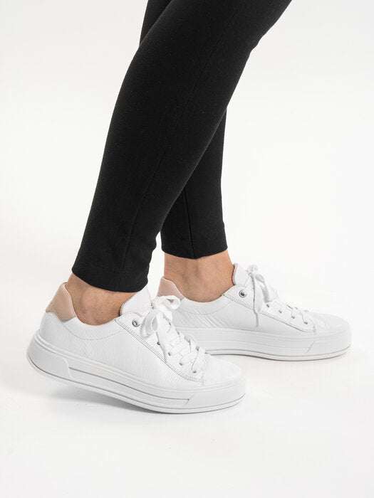 Ara 122300304W- Wide Fit Trainer.