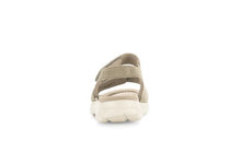 Load image into Gallery viewer, Rolling Soft 4681511- Sandal
