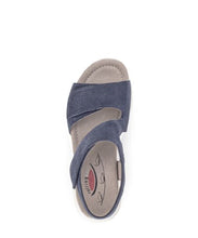 Load image into Gallery viewer, Rolling Soft 4681536b- Sandal
