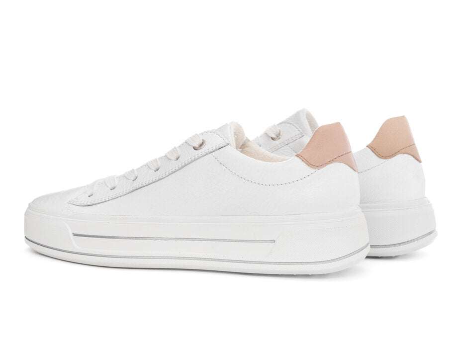 Ara 122300304W- Wide Fit Trainer.