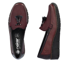 Load image into Gallery viewer, Pair of maroon loafers with tassels on a white background
