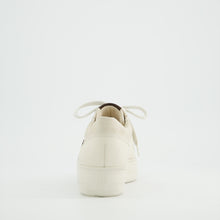 Load image into Gallery viewer, Paul Green Beige Platform Trainer |5567003
