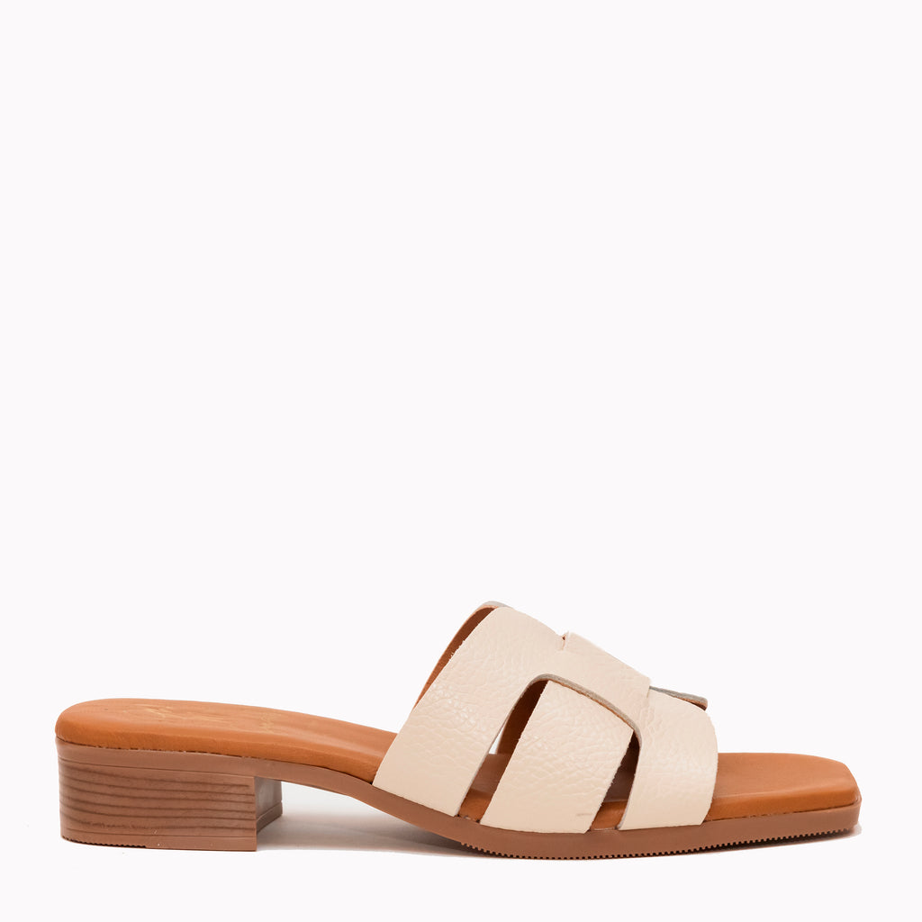 Oh My Sandals White Mule|5880WHT