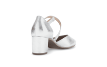 Load image into Gallery viewer, Gabor 6134331- Court Shoe.
