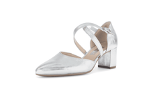 Load image into Gallery viewer, Gabor 6134331- Court Shoe.
