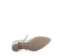 Load image into Gallery viewer, Gabor 6134331- Court Shoe.
