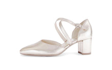 Load image into Gallery viewer, Gabor 6134332- Court Shoe.
