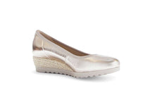 Load image into Gallery viewer, Gabor 6264182- Wide Fit Pump.
