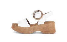 Load image into Gallery viewer, Gabor 6452020- Sandal.
