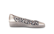 Load image into Gallery viewer, Gabor 6604290- Pump.
