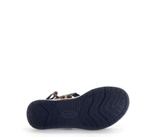 Load image into Gallery viewer, Rolling Soft 6688367- Sandal.
