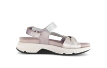 Load image into Gallery viewer, Rolling Soft 6688382- Sandal.
